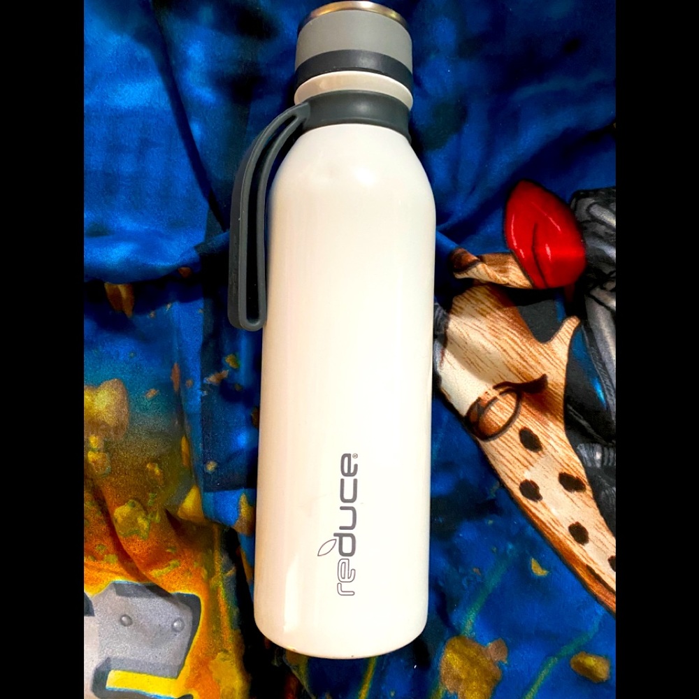 Reduce thermos cup 9-1/2” tall EUC